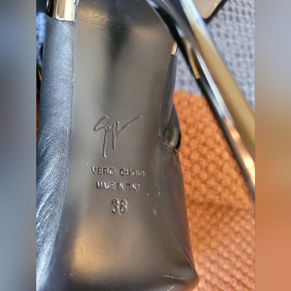 Giuseppi Zanotti Ankle Boots - Picture 2 of 9